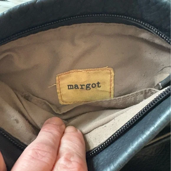 Black Leather Shoulder Bag - Picture 3 of 3